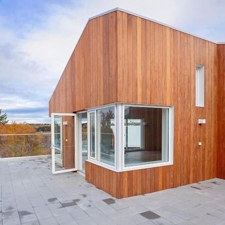 Modern Luxury Apartment - Ocean & Mountain Views Ρέυκιαβικ Εξωτερικό φωτογραφία